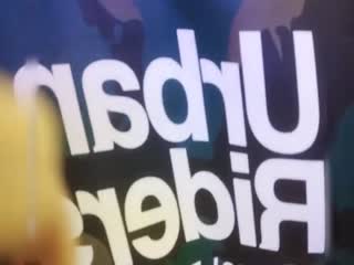 S1RW6YeM55qE5YWs5Li7