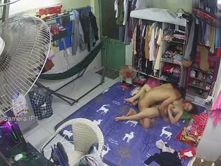 44CK5bGF5a625pGE5YOP5aS056C06Kej44CL5YG356ql5Yiw5paw5ama5aSr5aa75Zyo5a626YeM5YWo6KO45ZWq5ZWq